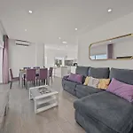 Elegant Flat With Balcony In By Hostwise