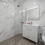 Elegant Flat With Balcony In By Hostwise *