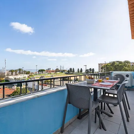 Elegant Flat With Balcony In By Hostwise شقة *