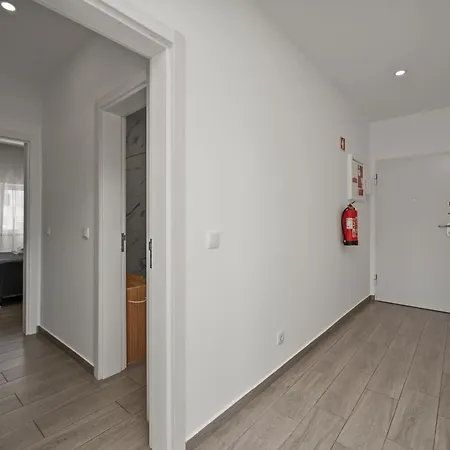 شقة Elegant Flat With Balcony In By Hostwise *